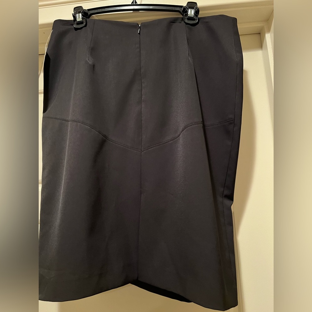 Black skirt